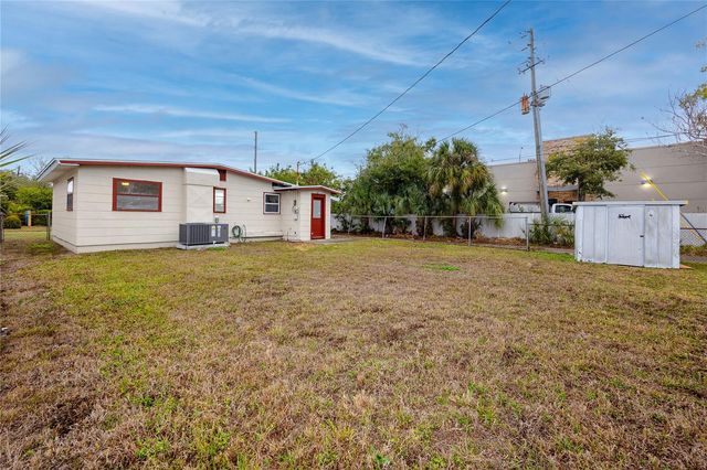 418 39TH AVENUE N, St Petersburg, FL 33703