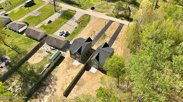 6592 Sylvania 6 Rd, Louisville, KY 40258