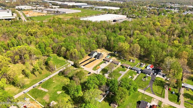 6592 Sylvania 6 Rd, Louisville, KY 40258