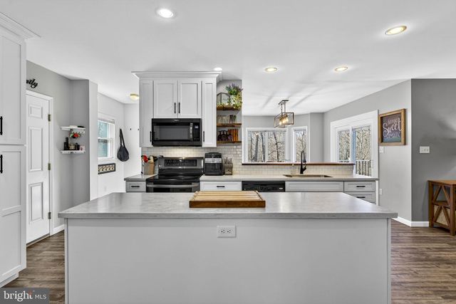 775 WILD ROSE LN, Harpers Ferry, WV 25425