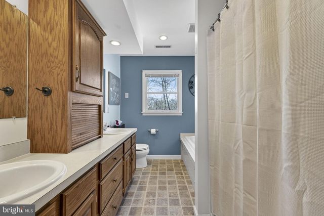 775 WILD ROSE LN, Harpers Ferry, WV 25425