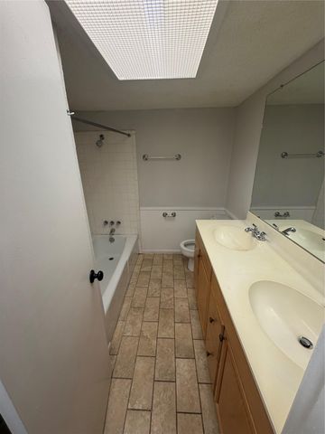 1725 Toomey RD 109, Austin, TX 78704