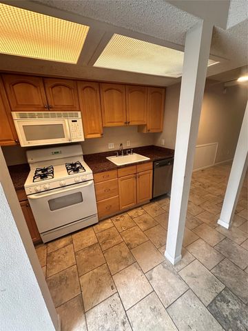 1725 Toomey RD 109, Austin, TX 78704