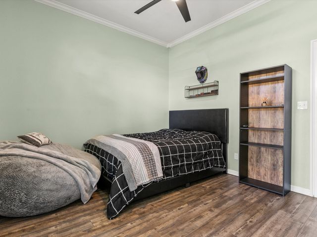102 Kings Place, Joshua, TX 76058