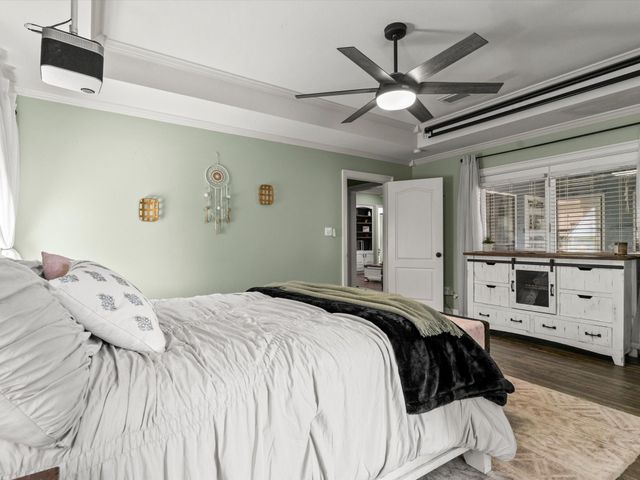 102 Kings Place, Joshua, TX 76058