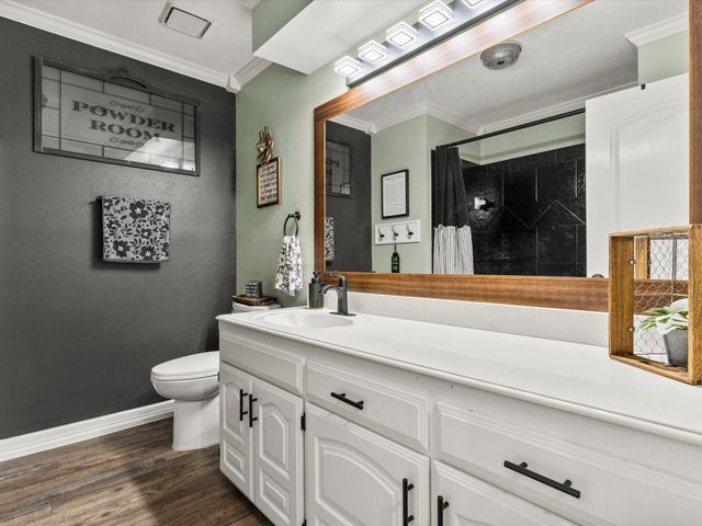 102 Kings Place, Joshua, TX 76058