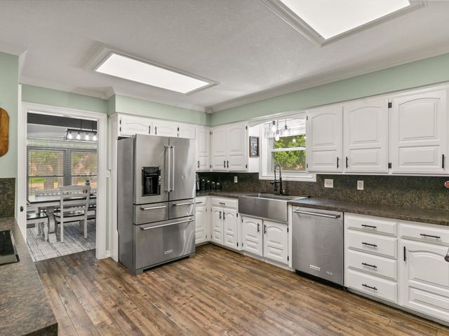 102 Kings Place, Joshua, TX 76058