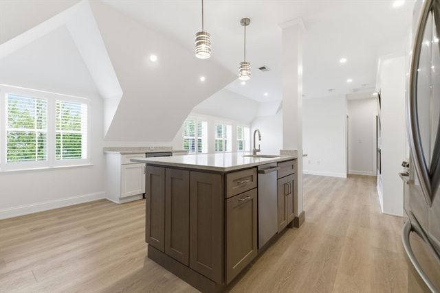 317 Main Street 7, Wakefield, MA 01880