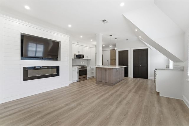317 Main Street 7, Wakefield, MA 01880
