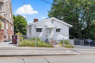 17 Reservoir Ave, Revere, MA 02151