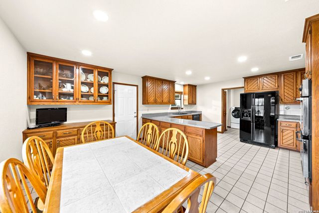 14320 La Vernia Rd, St Hedwig, TX 78152