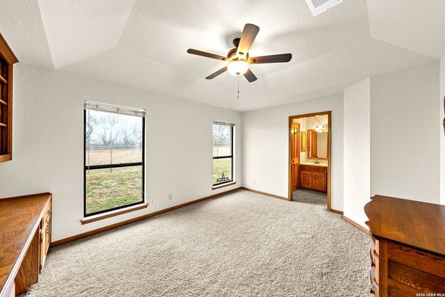 14320 La Vernia Rd, St Hedwig, TX 78152