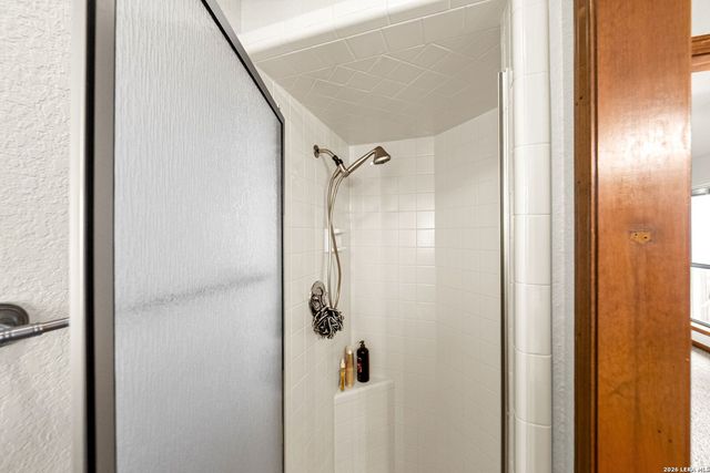 14320 La Vernia Rd, St Hedwig, TX 78152