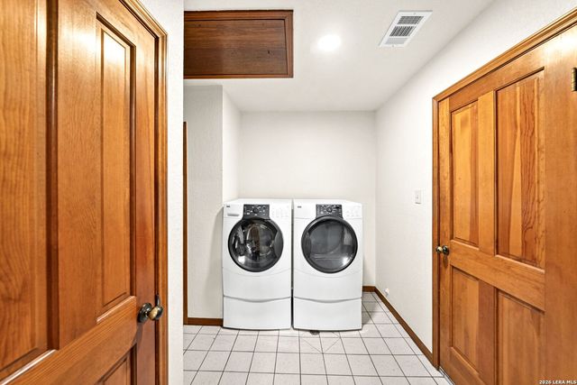 14320 La Vernia Rd, St Hedwig, TX 78152