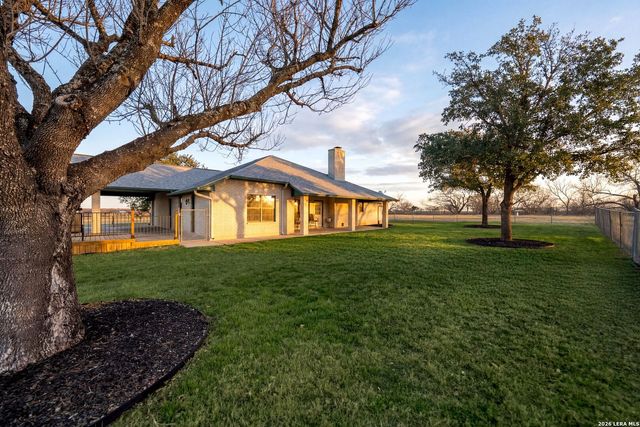 14320 La Vernia Rd, St Hedwig, TX 78152