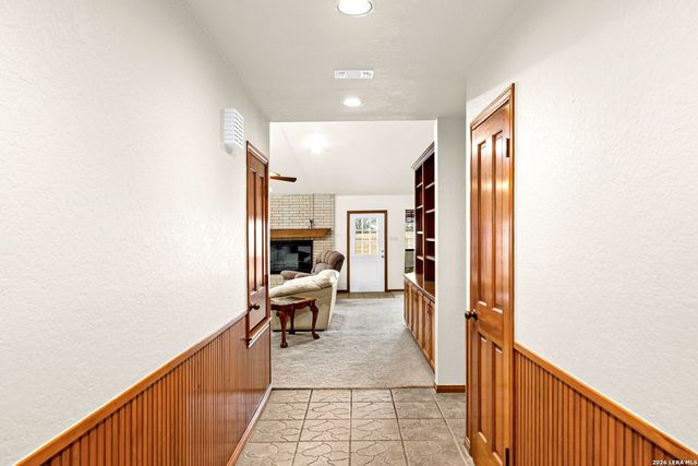 14320 La Vernia Rd, St Hedwig, TX 78152