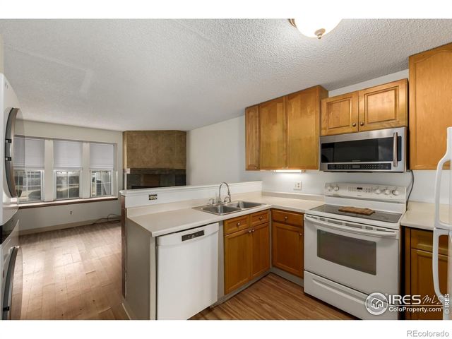 4210 E 94th Avenue F, Thornton, CO 80229