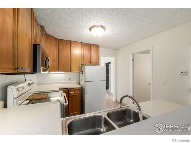4210 E 94th Avenue F, Thornton, CO 80229
