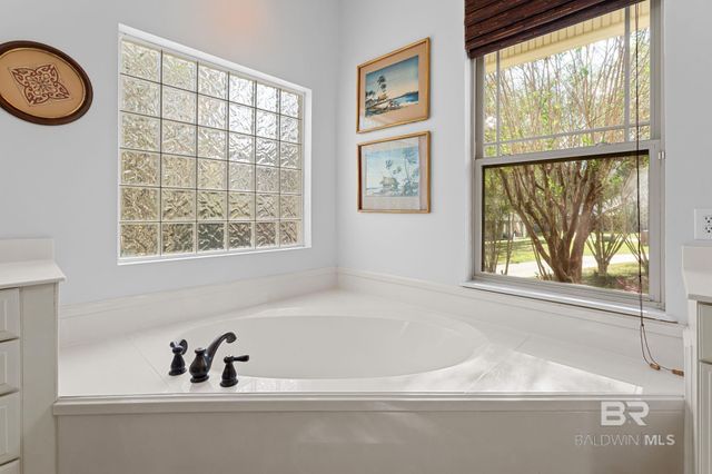 9383 Greenleaf Drive, Spanish Fort, AL 36527