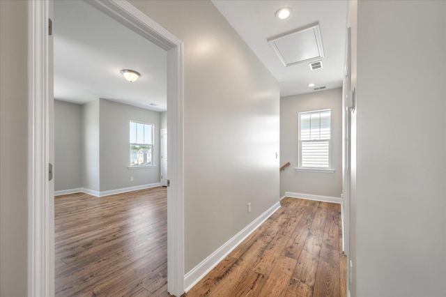 127 Hawthorne Landing Drive, Goose Creek, SC 29445