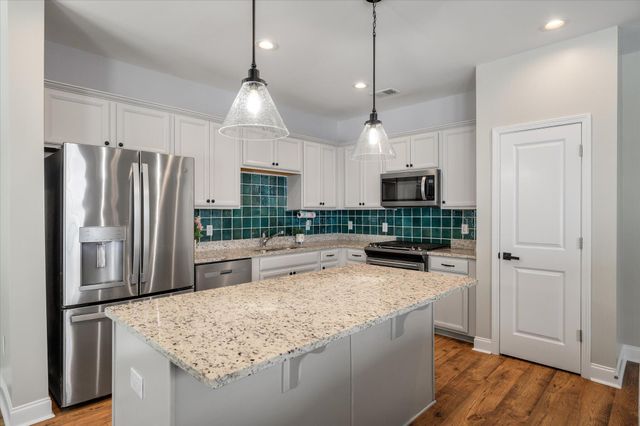 127 Hawthorne Landing Drive, Goose Creek, SC 29445