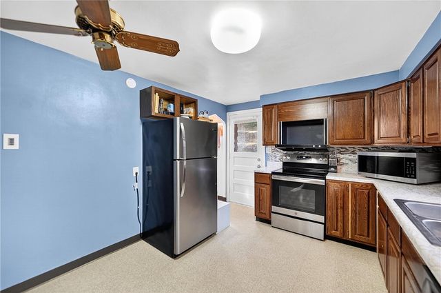 9860 Neuhart Blvd, Mccandless, PA 15090