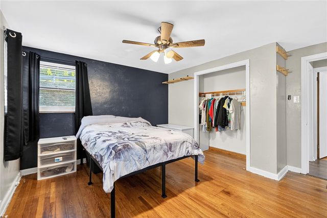 9860 Neuhart Blvd, Mccandless, PA 15090