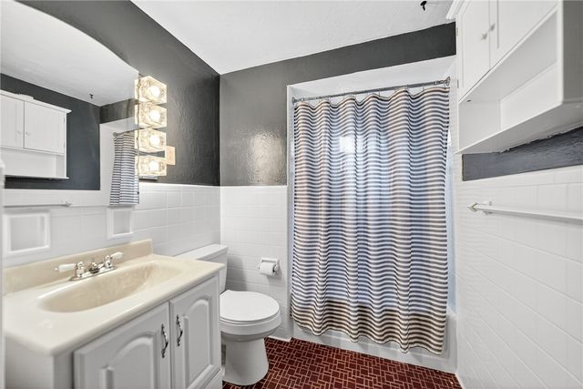 9860 Neuhart Blvd, Mccandless, PA 15090