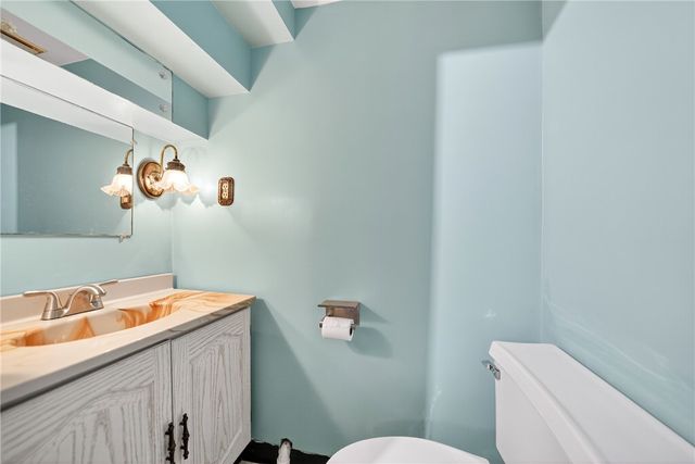 9860 Neuhart Blvd, Mccandless, PA 15090