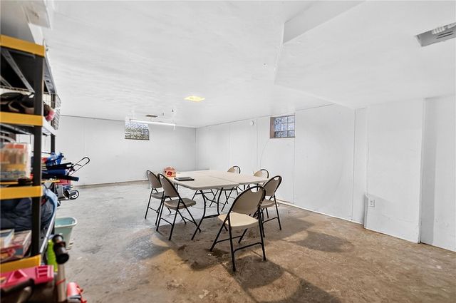 9860 Neuhart Blvd, Mccandless, PA 15090