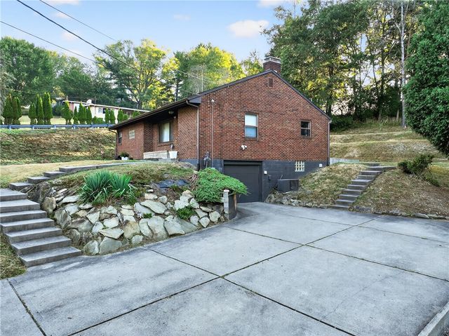 9860 Neuhart Blvd, Mccandless, PA 15090