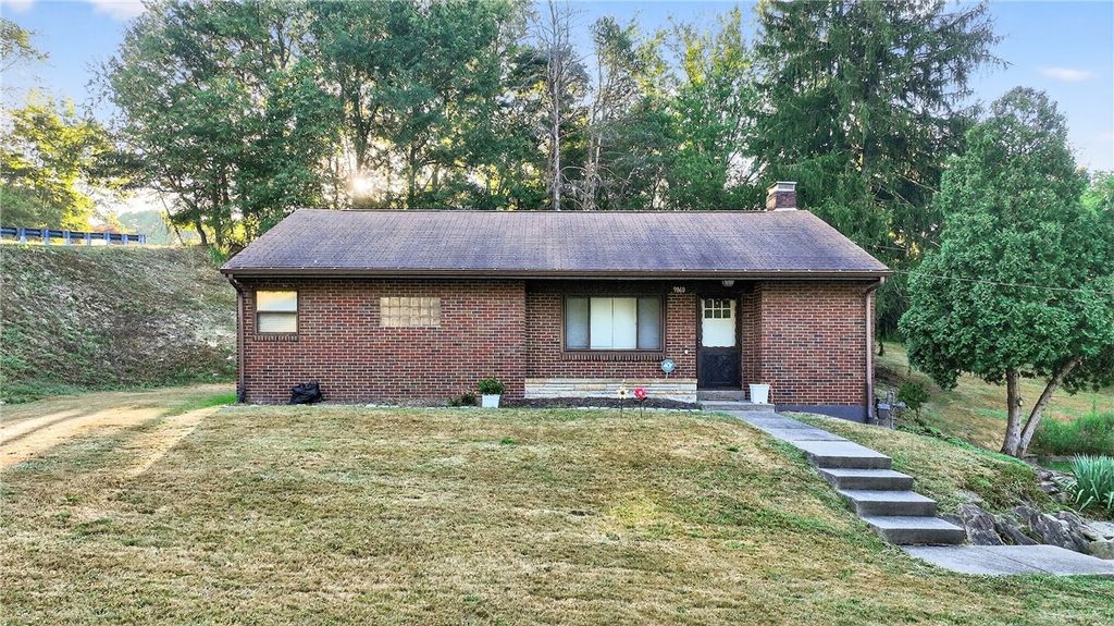 9860 Neuhart Blvd, Mccandless, PA 15090