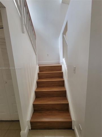 958 Coral Club Dr 958, Coral Springs, FL 33071