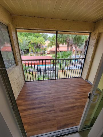 958 Coral Club Dr 958, Coral Springs, FL 33071