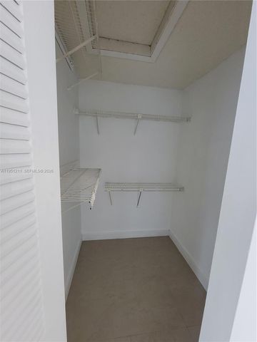 958 Coral Club Dr 958, Coral Springs, FL 33071