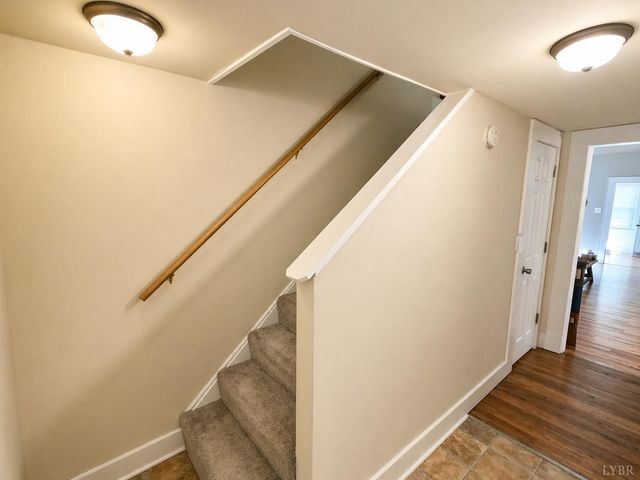 932 Bedford RD, Vinton, VA 24179