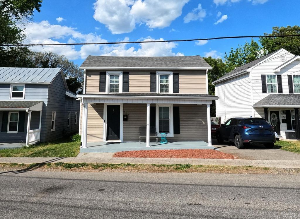 932 Bedford RD, Vinton, VA 24179
