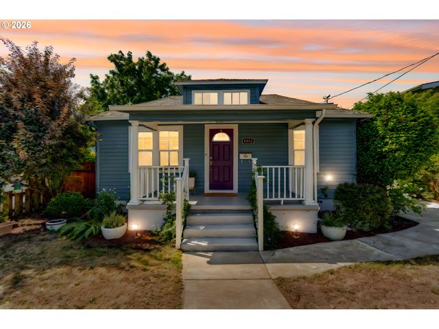 9842 Se HAROLD St, Portland, OR 97266