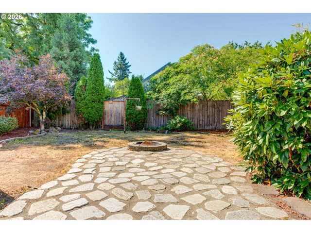 9842 Se HAROLD St, Portland, OR 97266