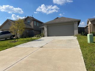 2745 Cadiz Bay Drive, Conroe, TX 77301