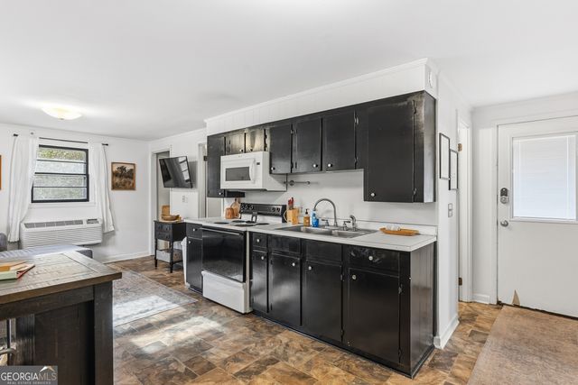 116 Wood Street, Warner Robins, GA 31088