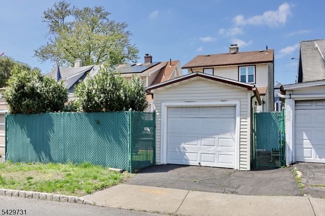 115 Lexington Ave, Bloomfield Twp., NJ 07003