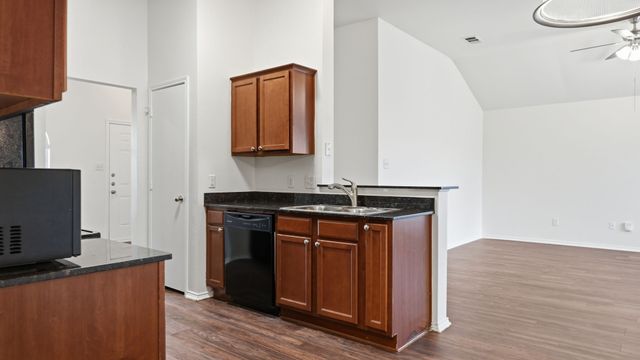 1607 Tampa Bay Drive, Dallas, TX 75217