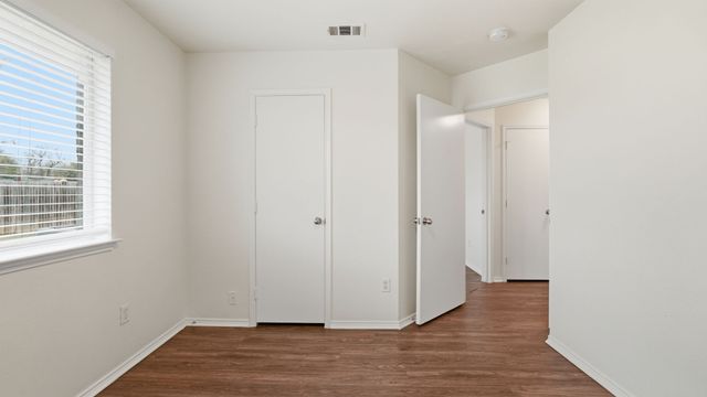 1607 Tampa Bay Drive, Dallas, TX 75217