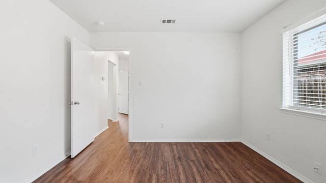 1607 Tampa Bay Drive, Dallas, TX 75217