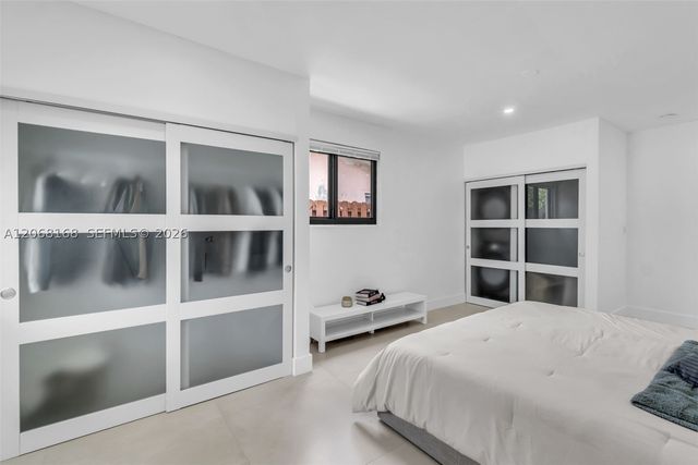 1524 NE 14th Ter, Fort Lauderdale, FL 33304