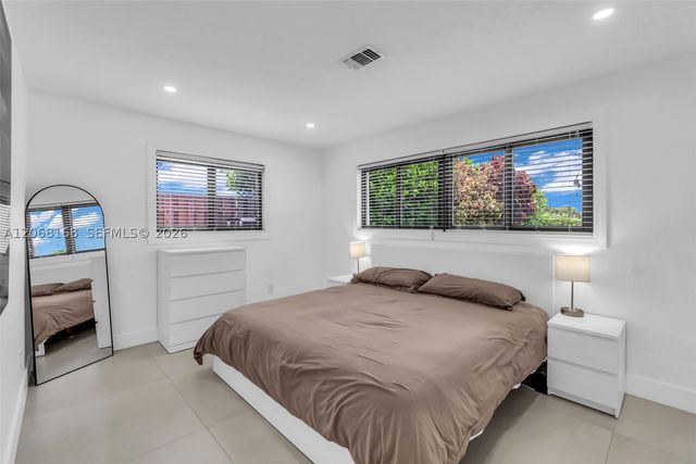 1524 NE 14th Ter, Fort Lauderdale, FL 33304