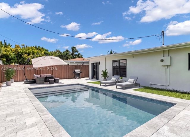 1524 NE 14th Ter, Fort Lauderdale, FL 33304
