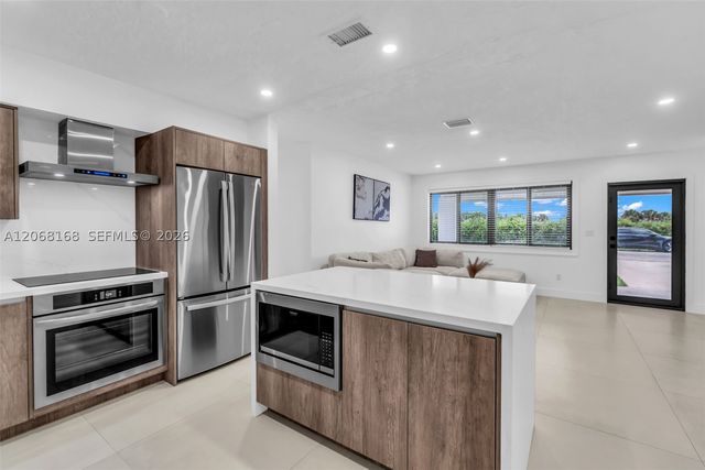 1524 NE 14th Ter, Fort Lauderdale, FL 33304