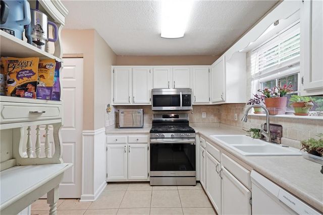 1927 Diamond Place NW, Acworth, GA 30102